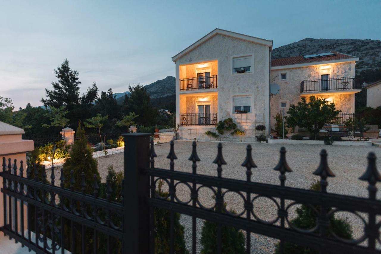Апартаменти Hedon-Stone Стариград-Паклениця Екстер'єр фото