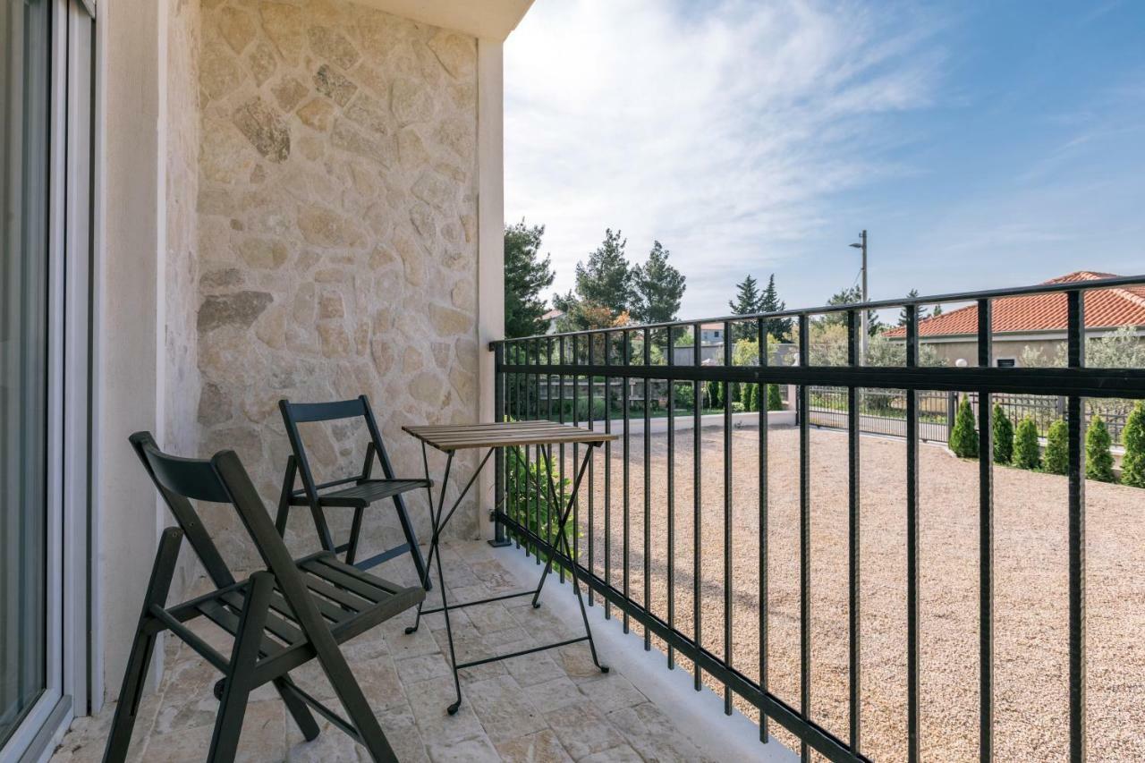Апартаменти Hedon-Stone Стариград-Паклениця Екстер'єр фото