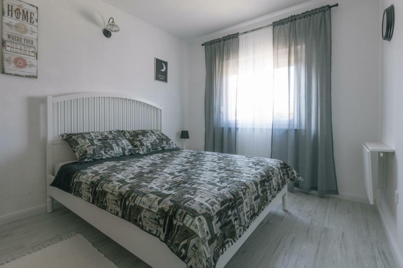Апартаменти Hedon-Stone Стариград-Паклениця Екстер'єр фото