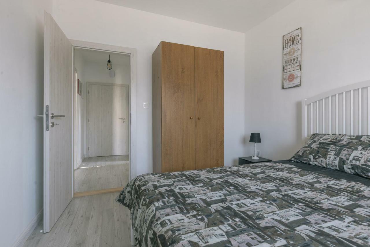 Апартаменти Hedon-Stone Стариград-Паклениця Екстер'єр фото